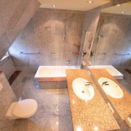 Sonnenkamp Og * Groß Zicker